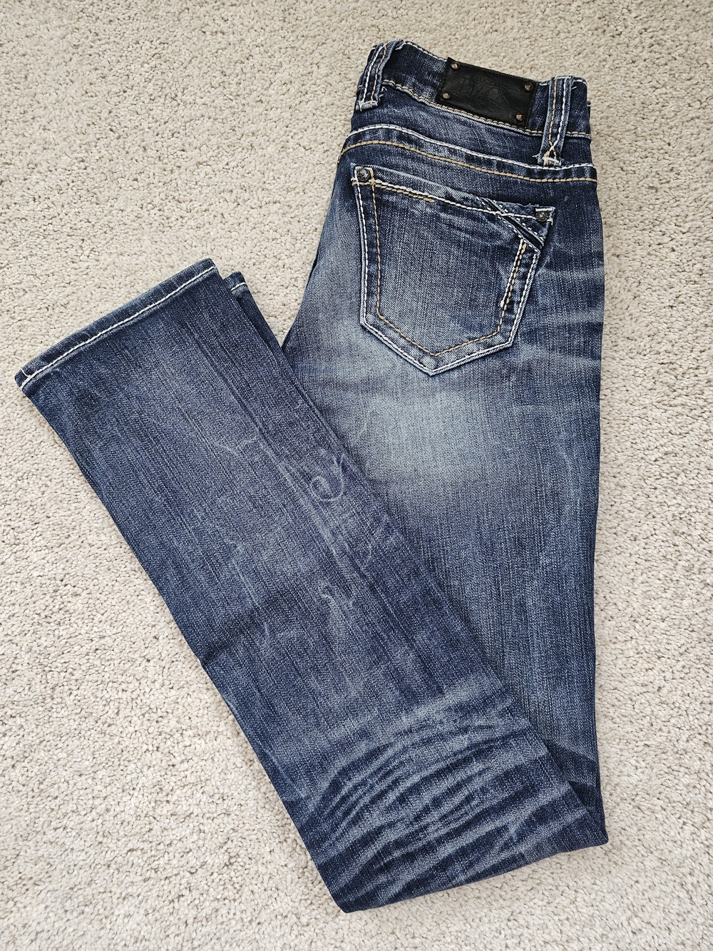 Buckle Black Women's Dark Blue Straight Jeans